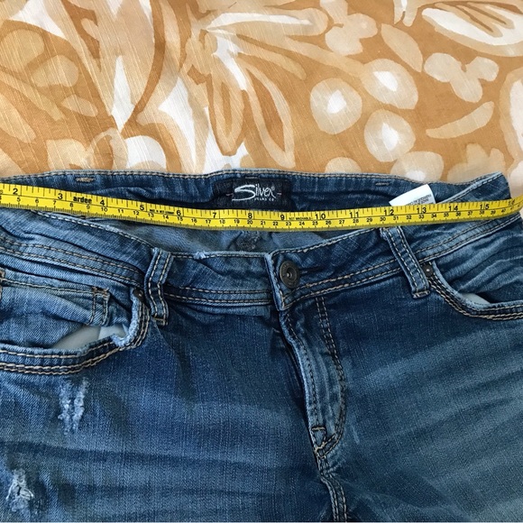 Silver Jeans- Size 30 - Picture 5 of 8